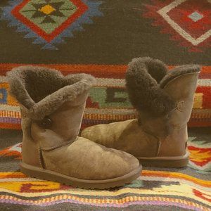 UGG Australia Women's Bailey Button Boots Chocolate Size 8